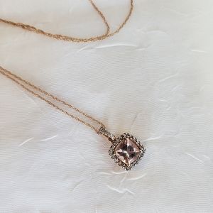 Harry Ritchie's Morganite and Diamond Necklace
